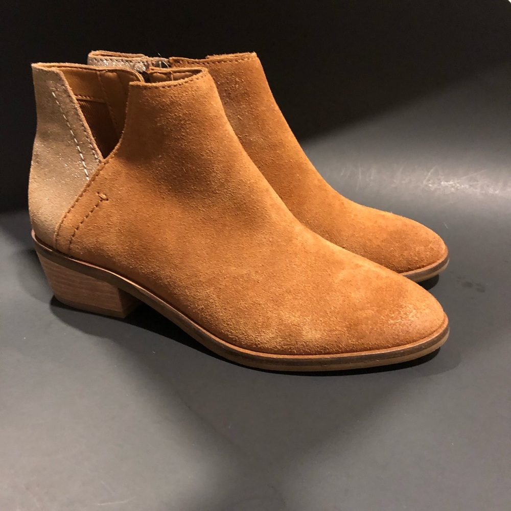 Frye NWT Caden bootie.
